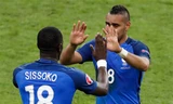Barcelona muốn có thêm cả Moussa Sissoko và Dimitri Payet.