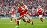 Alexis Sanchez là tác giả bàn thắng nâng tỷ số lên 2-1 cho Arsenal.