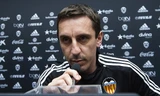 Gary Neville sắp bị Valencia sa thải.