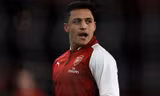 Alexis Sanchez đang ở rất gần M.U.
