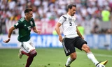 Mats Hummels bất mãn khi Đức thua Mexico.