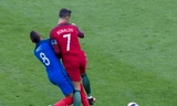 Tình huống Payet khiến Ronaldo chấn thương.