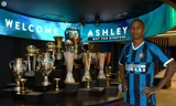 Ashey Young trong ngày ra mắt Inter Milan.
