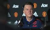 Van Gaal giải thích một cách hài hước về lý do các CĐV thường xuyên bỏ về sớm.