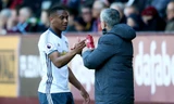 HLV Mourinho đảm bảo tương lai cho Anthony Martial.