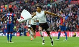 Lingard ăn mừng bàn thắng ấn định tỷ số 2-1 cho M.U.