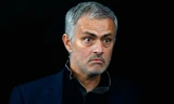 Mourinho bức xúc vì trọng tài không cho Chelsea hưởng phạt đền. 