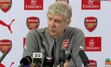 HLV Wenger lên tiếng về khả năng dẫn dắt Barcelona.
