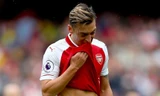 Arsenal rao giá bán Mesut Ozil.
