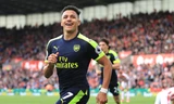 Alexis Sanchez trên đường gia nhập PSG.