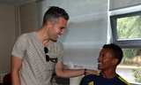 Van Persie - Nani đứng trước cơ hội tái ngộ M.U ở vòng play-off Champions League.