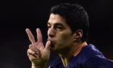 Luis Suarez lập cú đúp trong chiến thắng 4 sao của Barca.