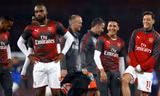 Mesut Ozil tiết lộ với đồng đội chuyện gia nhập M.U.