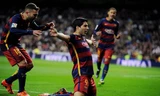 Suarez lập cú đúp giúp Barcelona vùi dập Real Madrid.