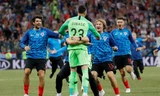 Thủ môn Croatia cản phá thành công 3 cú sút penalty, giúp đội nhà giành vé vào tứ kết.