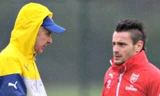 Debuchy tố HLV Wenger không giữ lời hứa.