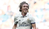Real Madrid nhận tin “sét đánh” về Modric.