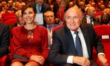 Linda Barras luôn tháp tùng Blatter ở những sự kiện lớn.