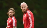 James Collins là cầu thủ nhiều tuổi nhất trong đội hình xứ Wales.