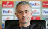 HLV Mourinho úp mở khả năng rời M.U.