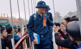 Xúc động phút tiễn tân binh lên đường nhập ngũ