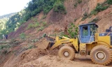 tìm kiếm nạn nhân vụ sạt lở