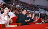 Nhà lãnh đạo Triều Tiên Kim Jong-un và Phu nhân Ri Sol-ju trong một lần xuất hiện công khai. Ảnh: KNS.