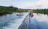 Vụ 7 học sinh bị lũ cuốn ở Quảng Ninh: Huy động hơn 1.000 người tìm kiếm nạn nhân mất tích