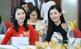 Người đẹp Phạm Ngọc Linh, Kim Trà My rạng rỡ dự họp báo Chủ nhật Đỏ