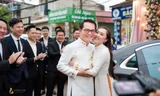 NSND Trung Hiếu và vợ 9X mặc áo dài đôi trong lễ ăn hỏi