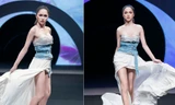Hương Giang Idol khoe vòng một 'khủng' khi làm vedette sàn catwalk