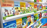 Đã có đường dây nóng hỗ trợ phụ huynh và teen trong quá trình tìm mua sách giáo khoa