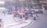 Hà Nội: Yêu cầu người đàn ông hành hung bé trai ở khu chung cư ra trình diện