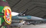 Một tiêm kích F-16 tại căn cứ không quân ở Pekanbaru, Riau của Indonesia chuẩn bị cất cánh để triển khai gần quần đảo Natuna Ảnh: CNN
