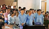 Các bị cáo trước tòa ( từ trái qua: Chu Ngọc Hải, Ngô Quốc Vinh, Tô Đắc Hải)