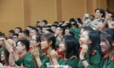 Tân học viên Học viện Quân y hào hứng trong buổi gala