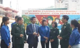 Lãnh đạo T.Ư Đoàn, Bộ Tư lệnh BĐBP trò chuyện với ĐVTN tại lễ phát động cuộc thi, sáng 29/11