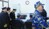 Tư lệnh Hải quân thị sát đảo Trần và Trạm ra đa 480