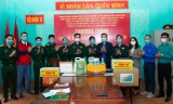 Đại diện lãnh đạo T.Ư Đoàn, Ban Thanh niên Quân đội và các đơn vị trao quà tiếp sức chống dịch Covid-19 cho Tiểu đoàn 16, Trường Sĩ quan Lục quân 1