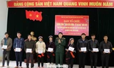 Xuân biên giới thắm tình quân dân