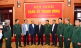 Tổng Bí thư, Chủ tịch nước Nguyễn Phú Trọng, Thủ tướng Chính phủ Nguyễn Xuân Phúc và các đại biểu dự hội nghị, sáng 1/12