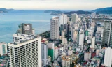 Condotel, khách sạn cao tầng chen chúc dọc bờ biển Nha Trang