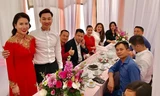 MC Thành Trung và bạn gái trong lễ ăn hỏi sáng 21/2.