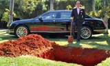 Đại gia chôn xe Bentley cùng khi chết
