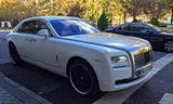 Chiếc Rolls-Royce Ghost mà C.Ronaldo mới “tậu” có giá 350.000 euro (hơn 9 tỉ đồng)