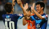 Worachit (phải) trong tầm ngắm của CLB hàng đầu J-League FC Tokyo
