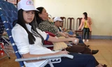 Học sinh THPT tham gia hiến máu