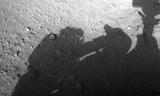 Hình ảnh giống bóng của một người đang làm việc trên thiết bị tự hành Curiosity ở sao Hỏa. Ảnh: NASA