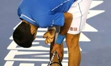 Djokovic thể hiện sự mệt mỏi trên sân khiến Murray phân tâm.