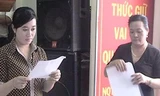 Mẹ con bà Trần Thị Út kiểm điểm trước dân